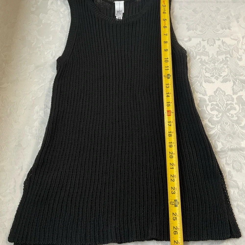 Wynne Layers Women Size Medium Black Sleeveless Mesh Knit Sweater Vest - Picture 6 of 8